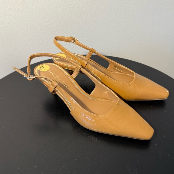 Kenneth Cole Tan Camel Kitten Heal Sling Back Sandal - Picture 3 of 7